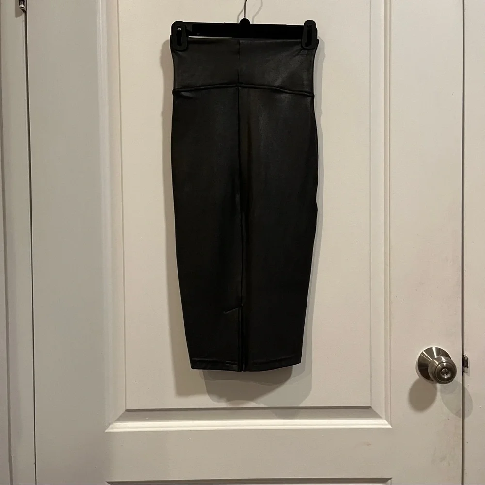 Spanx Faux Leather Pencil Skirt - Picture 5 of 6
